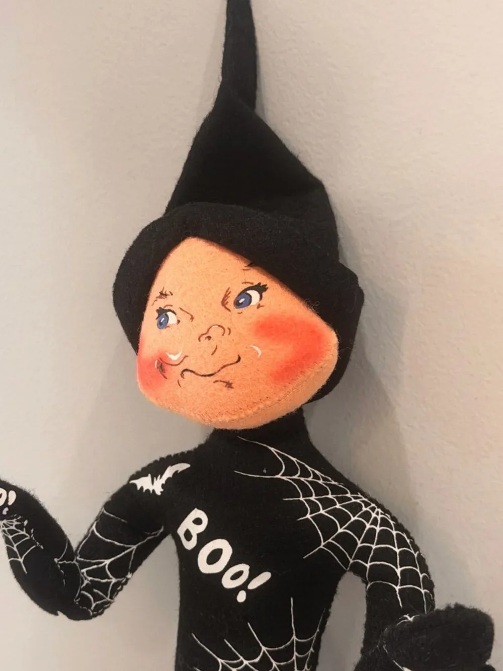 Annalee Vintage 2004 Halloween Spiderweb Boo Elf 16
